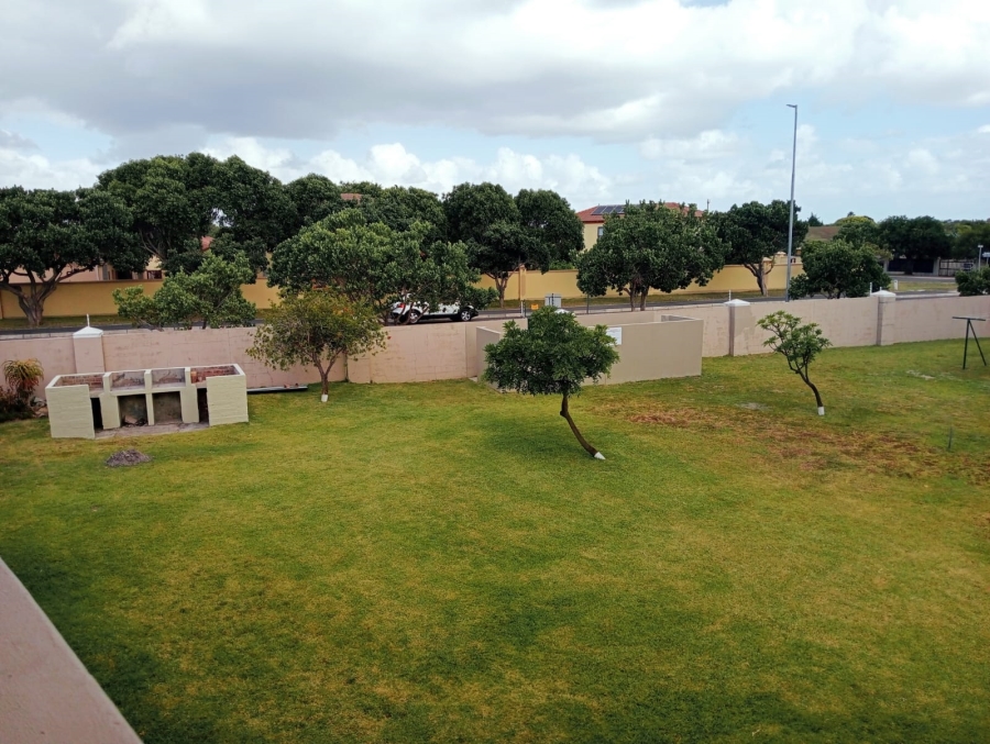 To Let 2 Bedroom Property for Rent in Sandbaai Western Cape